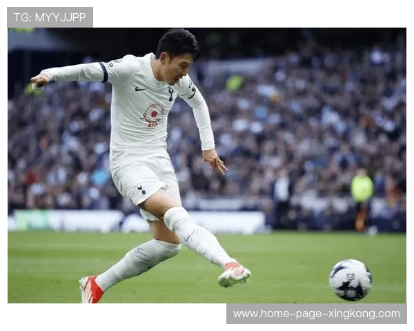 孙兴慜弧顶低射穿透禁区,热刺创造致命局面