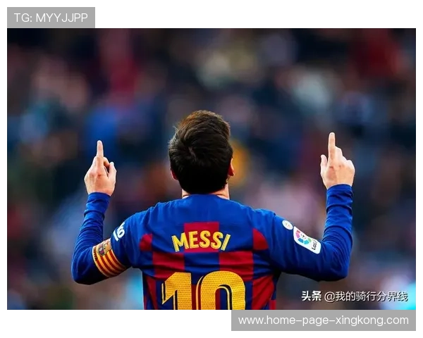 梅西和C罗的职业生涯巅峰对决，梅西的表现再次引爆足球界！